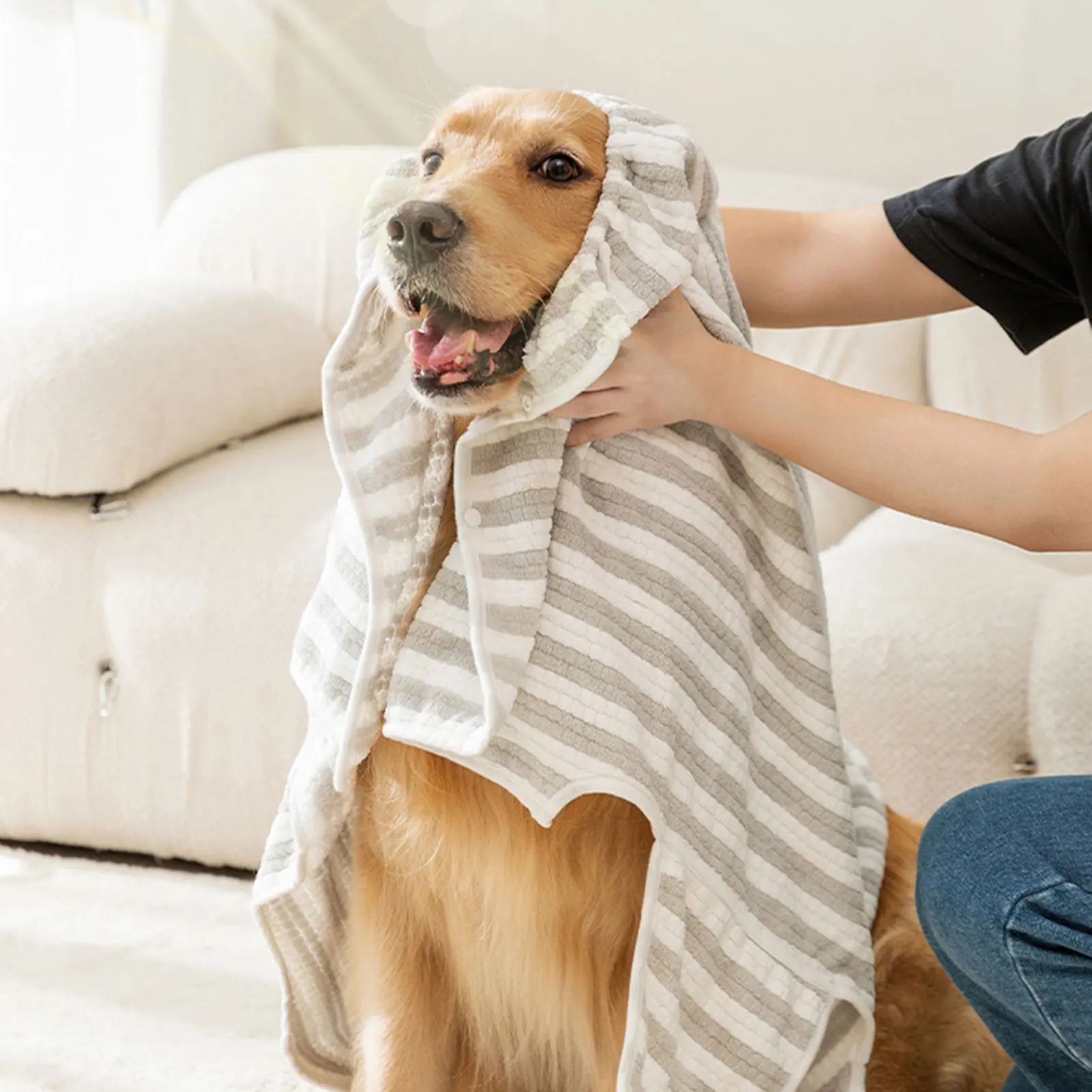 Ultra-Absorbent Dog Bath Towel Quick-Dry, Thickened for All Sizes